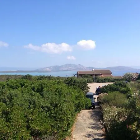 Villaggio I Lentischi; Localita Cala Lupo -
